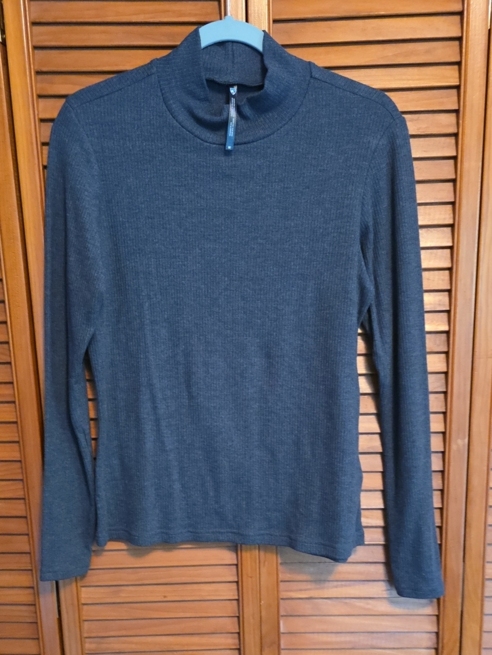 Kuhl Women’s Charcoal Mock Neck Ribbed Sweater